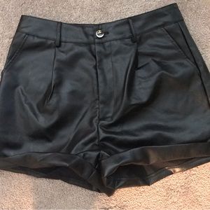 Womens shorts. Black Faux Leather (Polyester) Size 6.